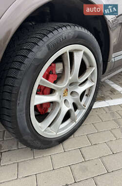 Внедорожник / Кроссовер Porsche Cayenne 2009 в 