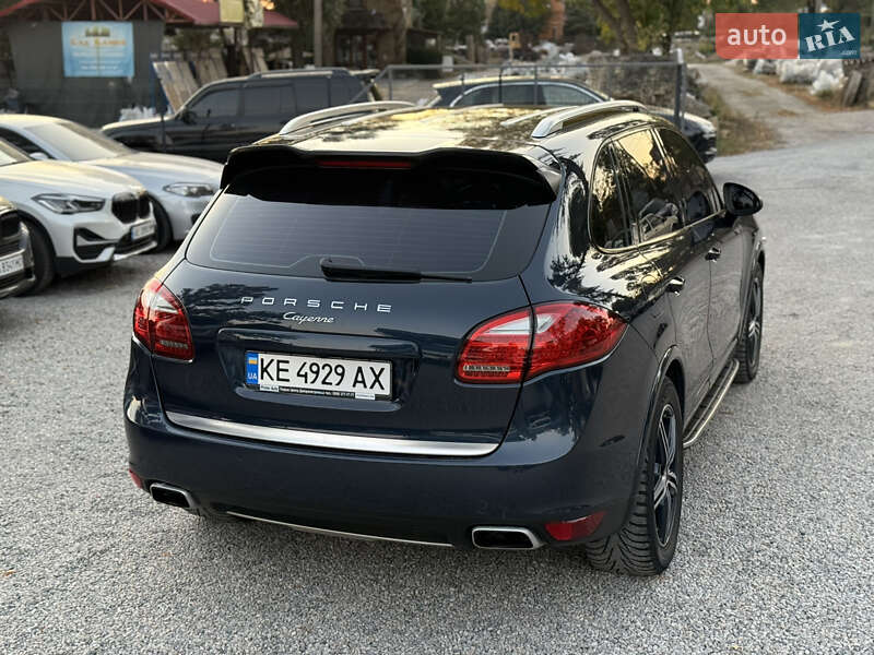 Внедорожник / Кроссовер Porsche Cayenne 2012 в Новомосковске