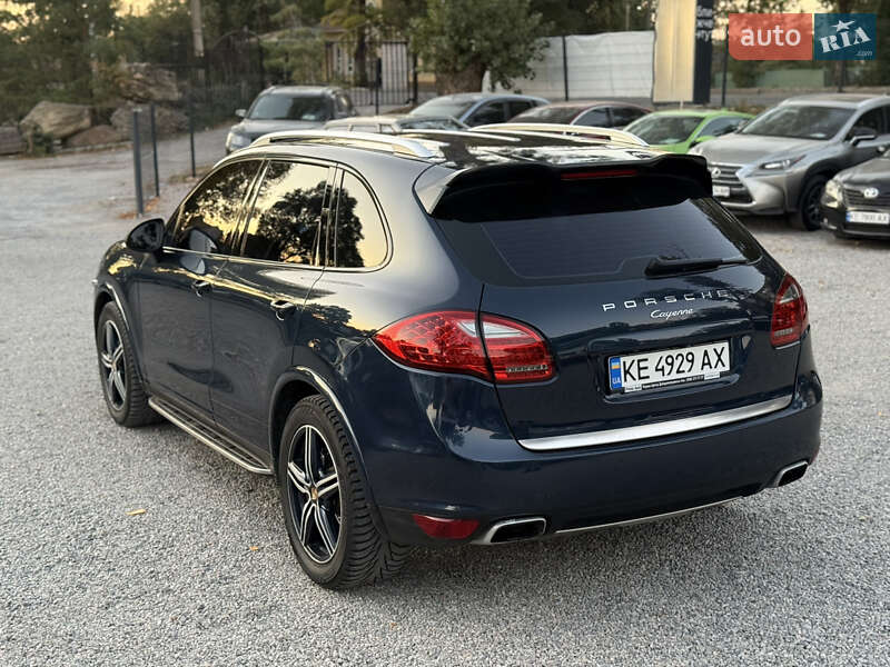 Внедорожник / Кроссовер Porsche Cayenne 2012 в Новомосковске