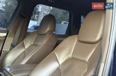 Позашляховик / Кросовер Porsche Cayenne 2012 в 