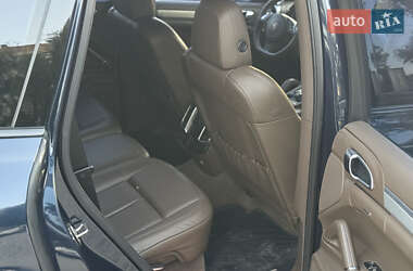 Позашляховик / Кросовер Porsche Cayenne 2012 в 