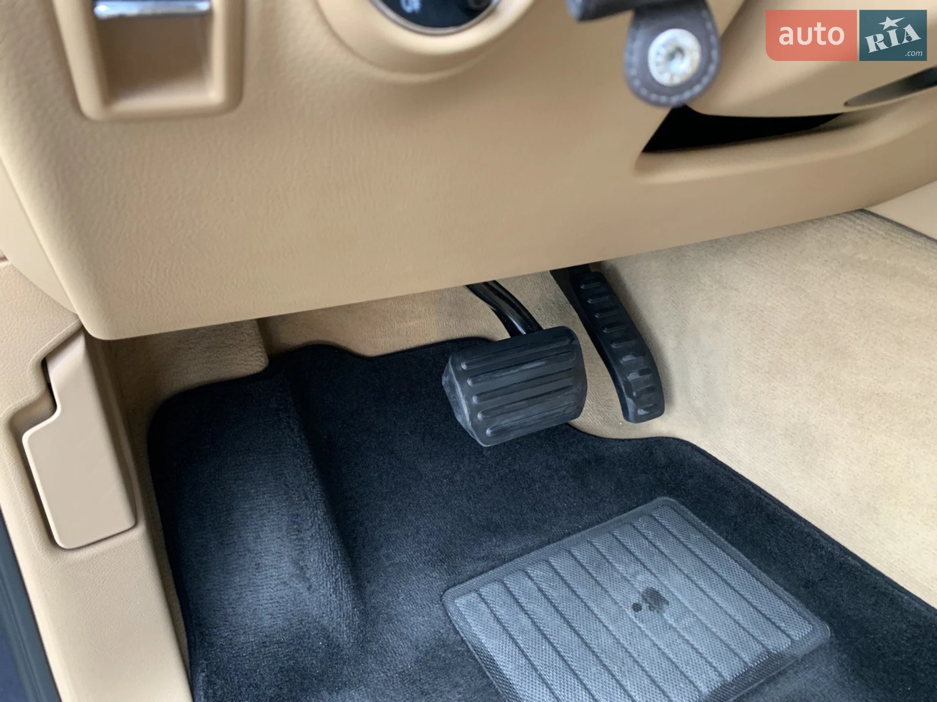 2011 Porsche Cayenne - мініатюра 27