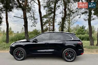 Внедорожник / Кроссовер Porsche Cayenne 2011 в 