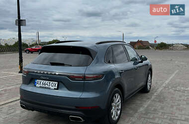 Внедорожник / Кроссовер Porsche Cayenne 2018 в 
