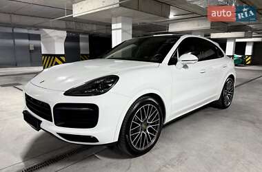 Внедорожник / Кроссовер Porsche Cayenne 2019 в 