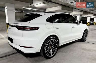 Внедорожник / Кроссовер Porsche Cayenne 2019 в 