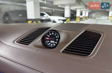 Внедорожник / Кроссовер Porsche Cayenne 2019 в 