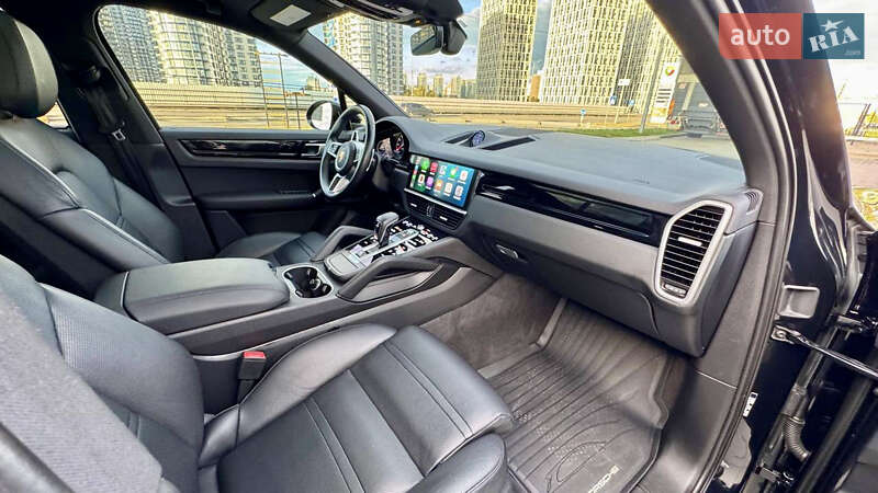 Позашляховик / Кросовер Porsche Cayenne 2019 в Києві