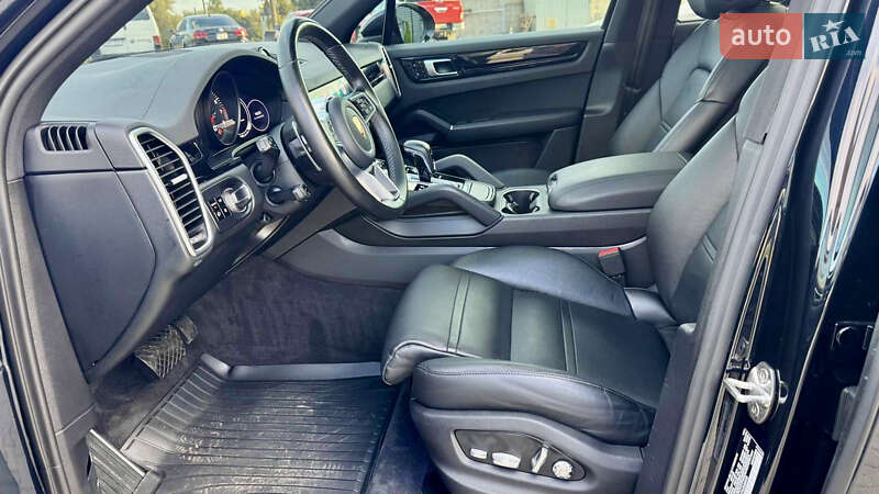 Позашляховик / Кросовер Porsche Cayenne 2019 в Києві