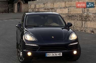 Внедорожник / Кроссовер Porsche Cayenne 2011 в Тернополе
