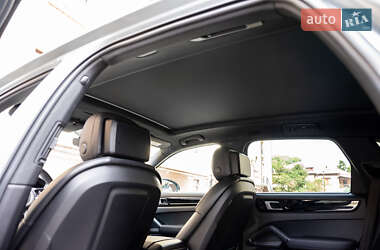 Позашляховик / Кросовер Porsche Cayenne 2020 в 