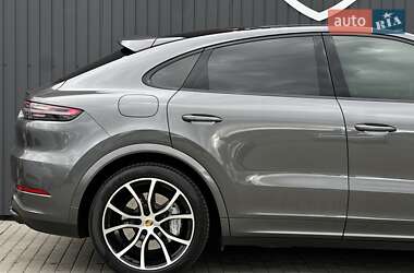 Позашляховик / Кросовер Porsche Cayenne 2020 в 
