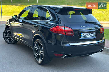Позашляховик / Кросовер Porsche Cayenne 2012 в 