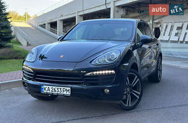Позашляховик / Кросовер Porsche Cayenne 2012 в 
