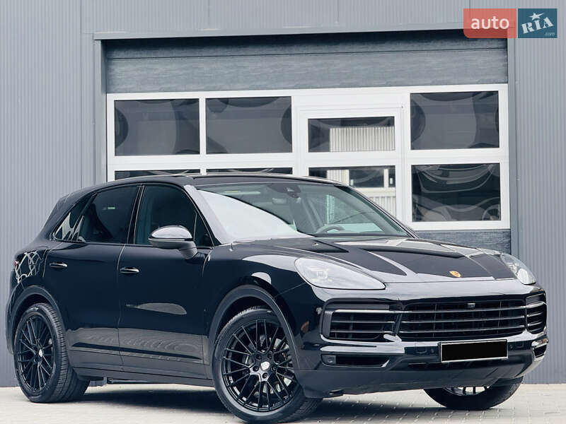 Позашляховик / Кросовер Porsche Cayenne 2018 в Мукачевому