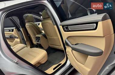Позашляховик / Кросовер Porsche Cayenne 2020 в 