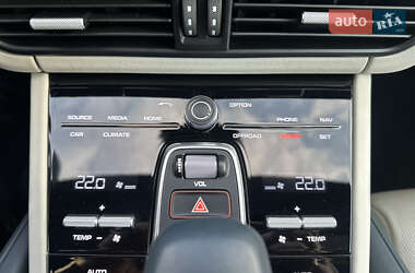 Позашляховик / Кросовер Porsche Cayenne 2019 в 