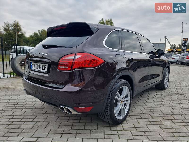 Внедорожник / Кроссовер Porsche Cayenne 2013 в Смеле