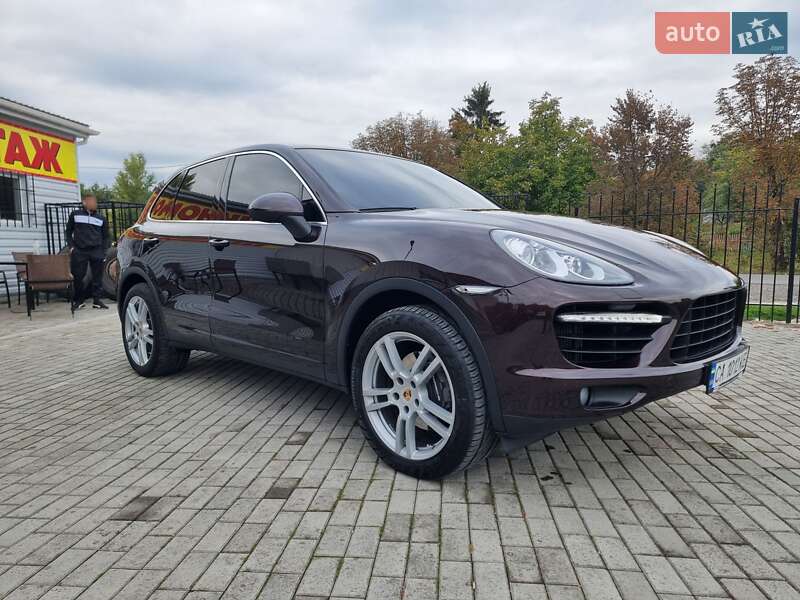 Внедорожник / Кроссовер Porsche Cayenne 2013 в Смеле