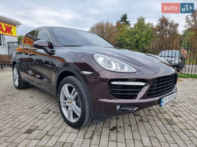 Внедорожник / Кроссовер Porsche Cayenne 2013 в Смеле