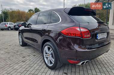 Внедорожник / Кроссовер Porsche Cayenne 2013 в 