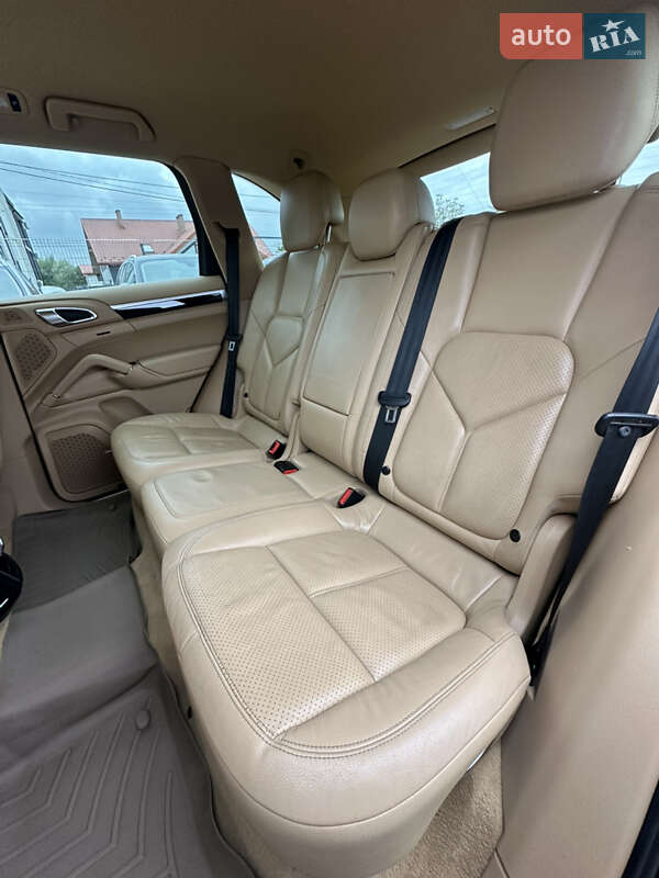 Внедорожник / Кроссовер Porsche Cayenne 2011 в Ивано-Франковске фото 27 Внедорожник / Кроссовер Porsche Cayenne 2011 в Ивано-Франковске