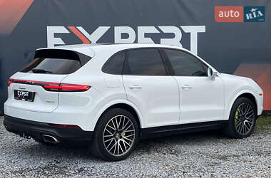 Внедорожник / Кроссовер Porsche Cayenne 2019 в 