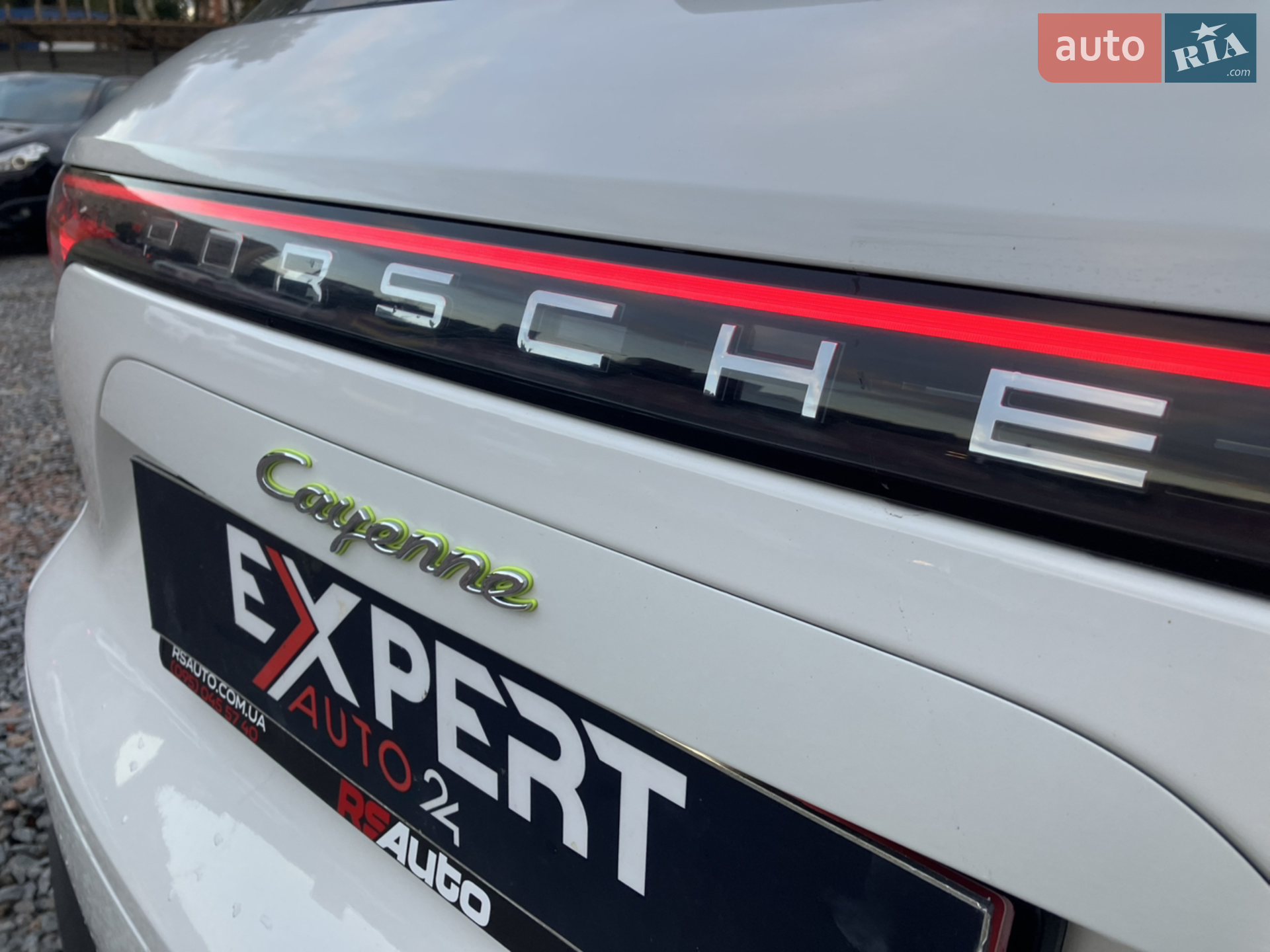 2019 Porsche Cayenne - мініатюра 6