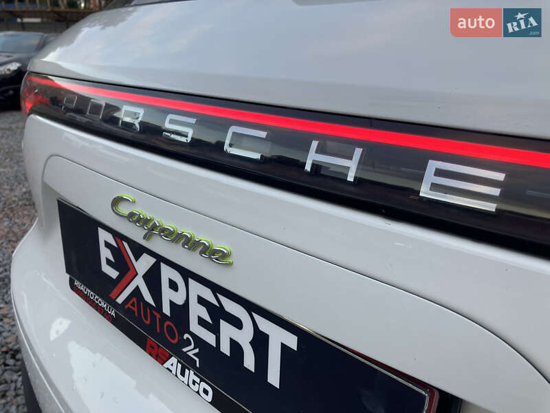 Внедорожник / Кроссовер Porsche Cayenne 2019 в Львове