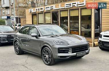 Внедорожник / Кроссовер Porsche Cayenne 2024 в Киеве