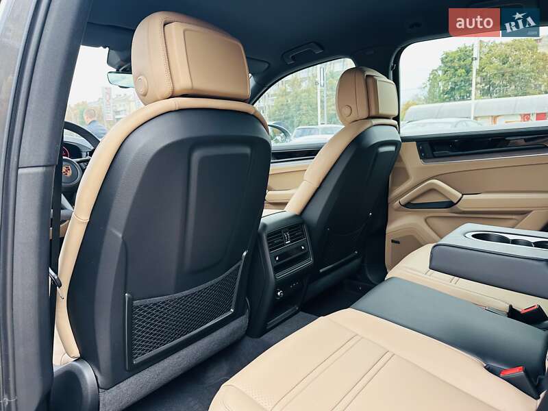 Внедорожник / Кроссовер Porsche Cayenne 2024 в Киеве фото 24 Внедорожник / Кроссовер Porsche Cayenne 2024 в Киеве