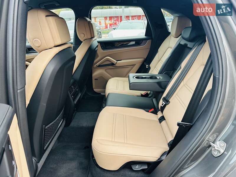 Внедорожник / Кроссовер Porsche Cayenne 2024 в Киеве фото 26 Внедорожник / Кроссовер Porsche Cayenne 2024 в Киеве