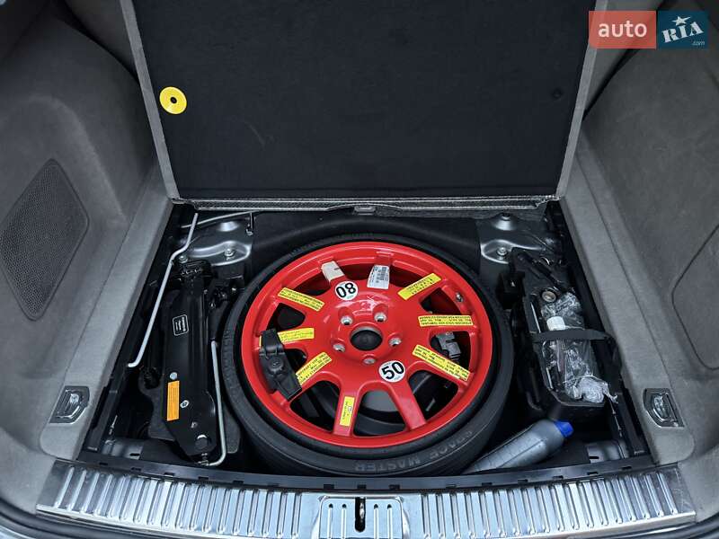 Позашляховик / Кросовер Porsche Cayenne 2010 в Києві