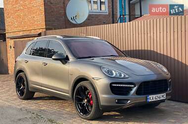 Позашляховик / Кросовер Porsche Cayenne 2010 в 