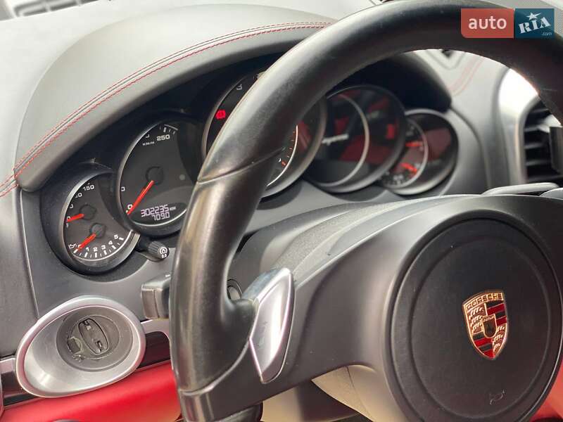 Позашляховик / Кросовер Porsche Cayenne 2013 в Ніжині