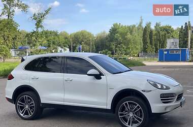Внедорожник / Кроссовер Porsche Cayenne 2013 в 