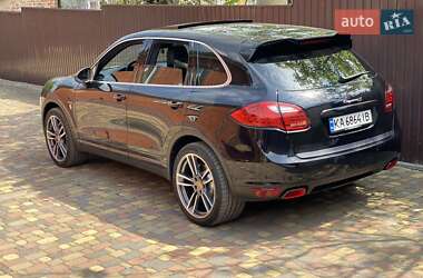 Внедорожник / Кроссовер Porsche Cayenne 2013 в 