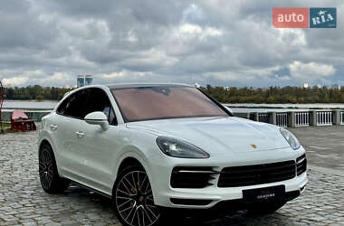 Позашляховик / Кросовер Porsche Cayenne 2019 в 