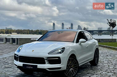 Позашляховик / Кросовер Porsche Cayenne 2019 в 