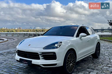 Позашляховик / Кросовер Porsche Cayenne 2019 в 