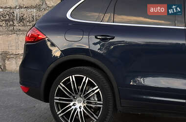 Внедорожник / Кроссовер Porsche Cayenne 2011 в 