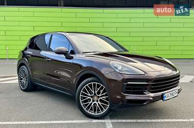 Позашляховик / Кросовер Porsche Cayenne 2018 в 