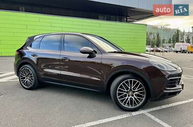 Позашляховик / Кросовер Porsche Cayenne 2018 в 