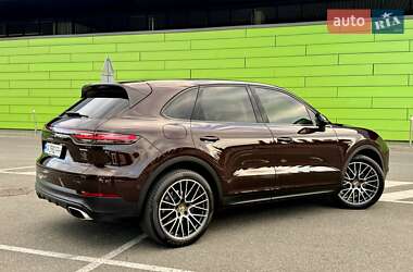 Позашляховик / Кросовер Porsche Cayenne 2018 в 