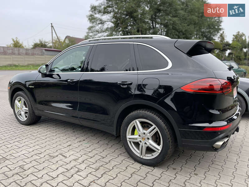 Внедорожник / Кроссовер Porsche Cayenne 2015 в Луцке фото 12 Внедорожник / Кроссовер Porsche Cayenne 2015 в Луцке