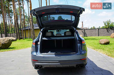 Позашляховик / Кросовер Porsche Cayenne 2019 в 