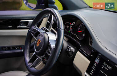Позашляховик / Кросовер Porsche Cayenne 2019 в 