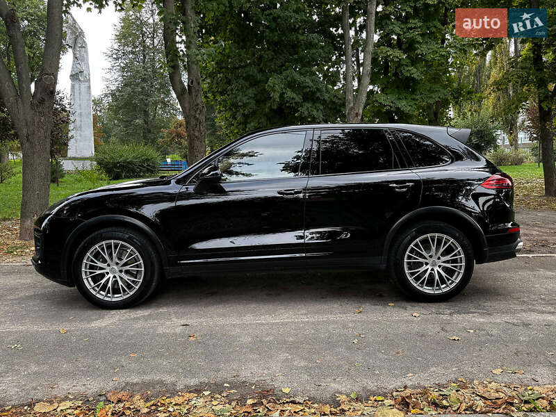 Позашляховик / Кросовер Porsche Cayenne 2017 в Києві