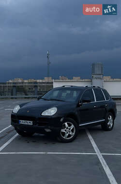 Позашляховик / Кросовер Porsche Cayenne 2004 в 