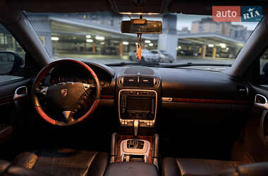 Позашляховик / Кросовер Porsche Cayenne 2004 в 